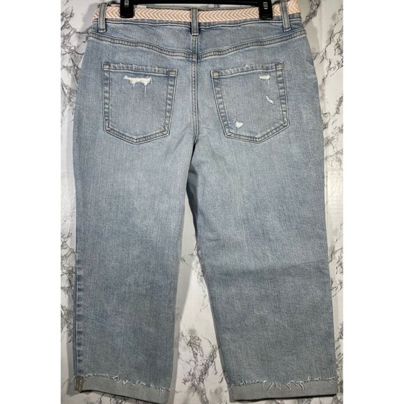 M Jeans by Maurices Womens Mid Rise 21" Straight Crop Jeans Size 10 Original Fit - Picture 2 of 5